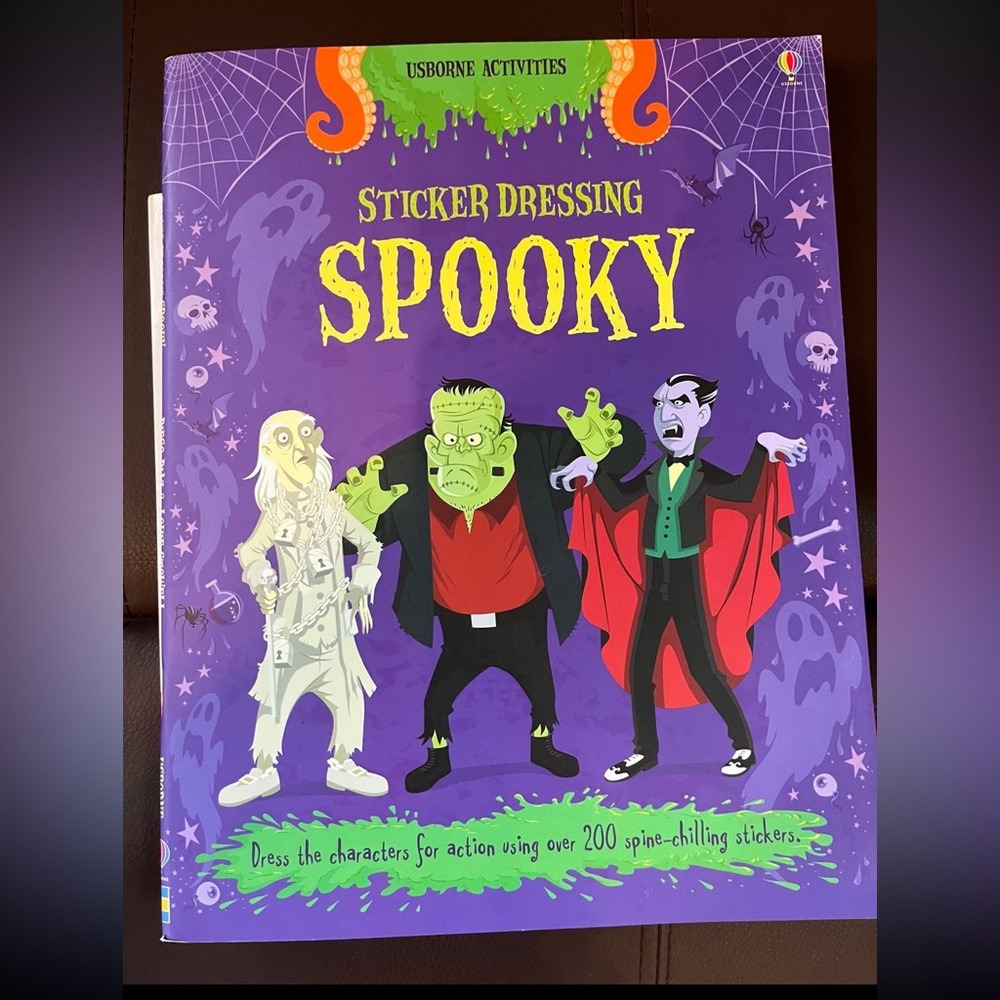 Halloween items - Picture 6 of 6